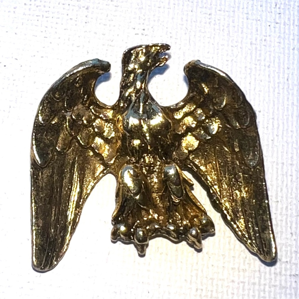 Vintage Gold Eagle Brooch‎